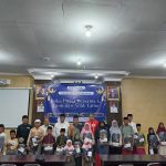 Pengurus JMSI Kabupaten Sumenep saat menggelar buka puasa dan santunan anak yatim dalam kegiatan JMSI berbagi berkah Ramadan, bertempat di Aula Bappeda Sumenep, Senin (17/03/2025).