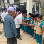 PWRI Sumenep Tebar Berkah Sarung untuk Santri Tahfidz di Momentum HSN 2025.