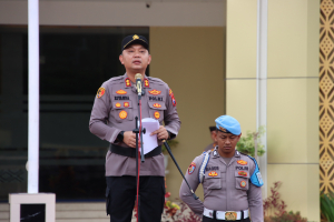 Kapolres Sumenep AKBP Rivanda pimpin Apel Siaga Bencana di halaman Mapolres Sumenep. (Istimewa)