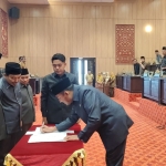 Rapat Paripurna DPRD Sumenep Agenda Penandatanganan Persetujuan bersama atas Rancangan Peraturan Daerah tentang Pertanggungjawaban pelaksanaan APBD 2025. (Humas DPRD Sumenep for JARAK.co)