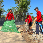 Kegiatan kerja bakti di Spot Pancing Pantai Matahari, Desa Lobuk, Kecamatan Bluto, Sumenep. Kamis (27 Agustus 2026).