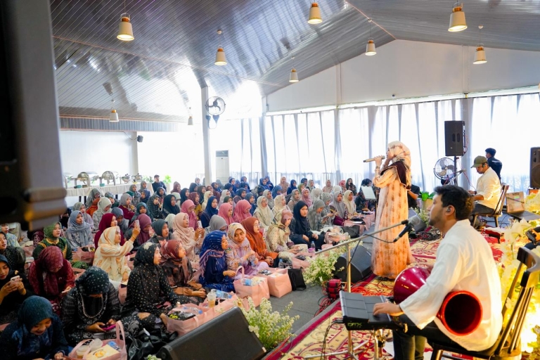 Deklarasi Komunitas Islami Muslimah Mempererat Silaturahmi (KIMMS) Arinna Premium Hijab sebagai wadah silaturahmi bagi para pelanggan setia Arinna Premium Hijab. (Istimewa)