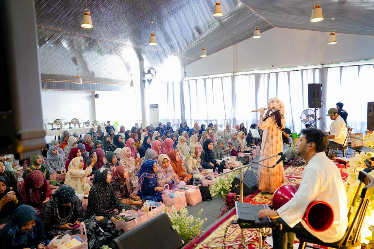 Deklarasi Komunitas Islami Muslimah Mempererat Silaturahmi (KIMMS) Arinna Premium Hijab sebagai wadah silaturahmi bagi para pelanggan setia Arinna Premium Hijab. (Istimewa)