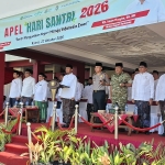 Bupati Achmad Fauzi Wongsojudo saat menjadi pembina apel peringatan HSN 2026 di halaman Kantor Pemerintah Kabupaten (Pemkab) Sumenep.