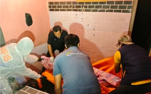 Tim Inafis Polresta Sumenep saat melakukan pemeriksaan di TKP. (Istimewa for Jarak.co)